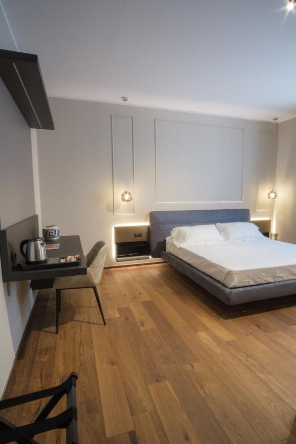 Palazzo Danisi Rooms&Suites Bari Exterior photo